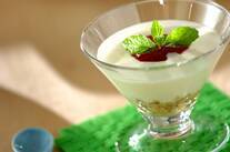 グラノーラパフェ