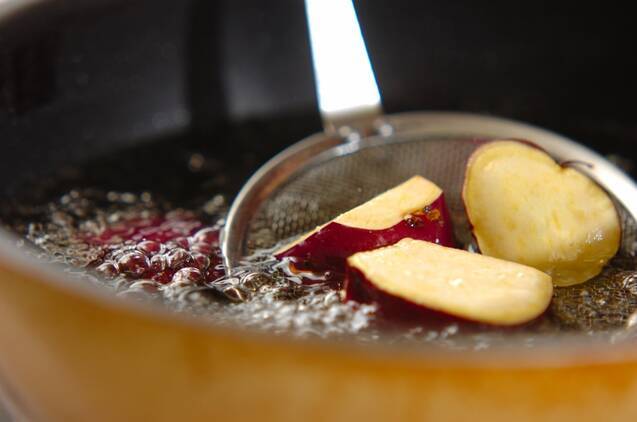 簡単！大学芋 カリカリホクホクに おやつにぴったり by近藤 瞳さんの作り方の手順2