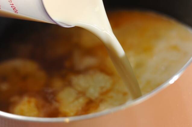 カリフラワーの豆乳クリームスープの作り方の手順3