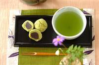 抹茶の黄身しぐれ