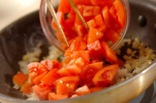 生トマトで！短時間でトマトソースに 鯛をオシャレにの作り方の手順4