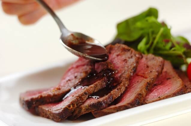 フライパンで簡単！失敗しないローストビーフの作り方の手順4