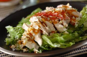 鶏むね肉がしっとりやわらか！ピリ辛バンバンジー by 金丸 利恵さん