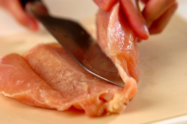 むね肉でもしっとり柔らか！本格よだれ鶏の作り方の手順1