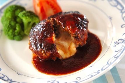 とろーりジューシー！チーズインハンバーグ