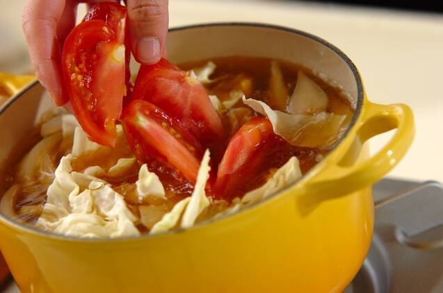 キャベツとベーコンのコンソメ鍋の作り方の手順6