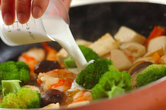 プリプリエビと豆腐のまろやかうま煮の作り方の手順7