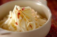 大根とリンゴのサラダ