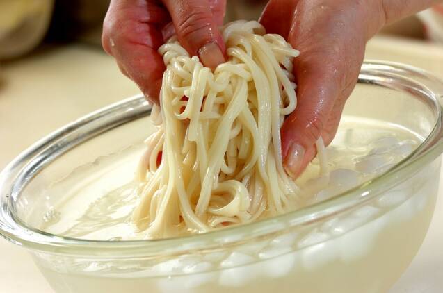 揚げナスの冷やし肉みそうどんの作り方の手順6