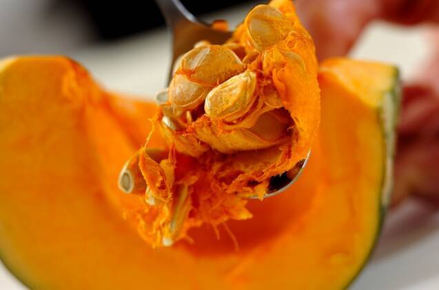 カボチャとベーコンの卵焼きの作り方の手順1