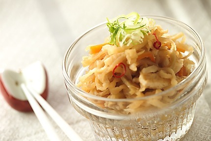 切干し大根の煮物