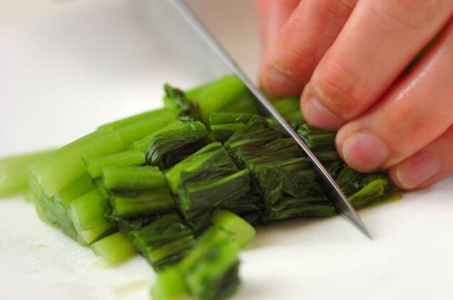 カブと鶏団子風煮物の作り方の手順1