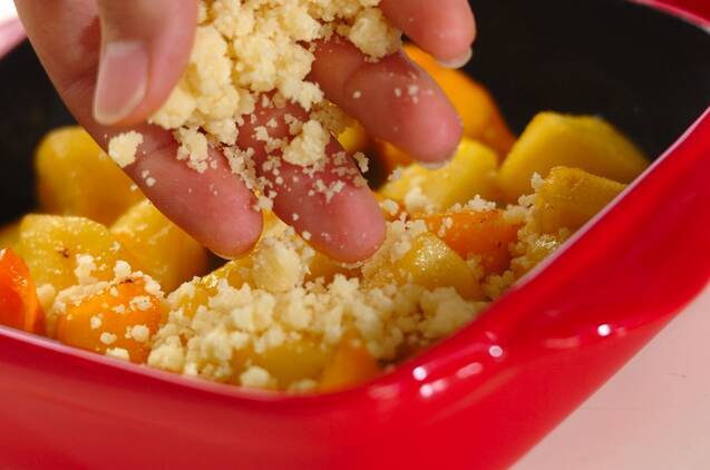 柿とリンゴのクランブルの作り方の手順6