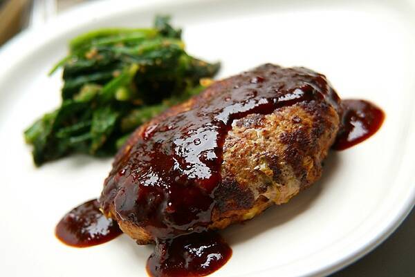 春キャベツハンバーグ