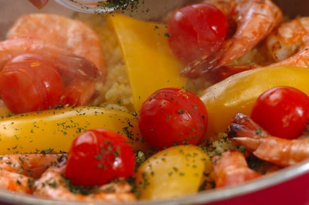 フライパンでふっくらパエリアの作り方の手順9