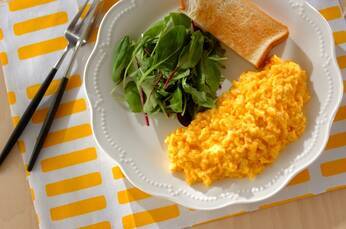 リッチスクランブルエッグ