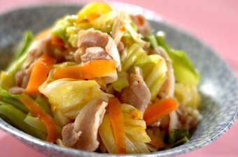 味付け簡単！春キャベツと豚バラ 電子レンジで温サラダ by近藤 瞳さん