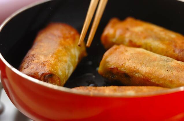 カボチャとチーズの春巻きの作り方の手順3