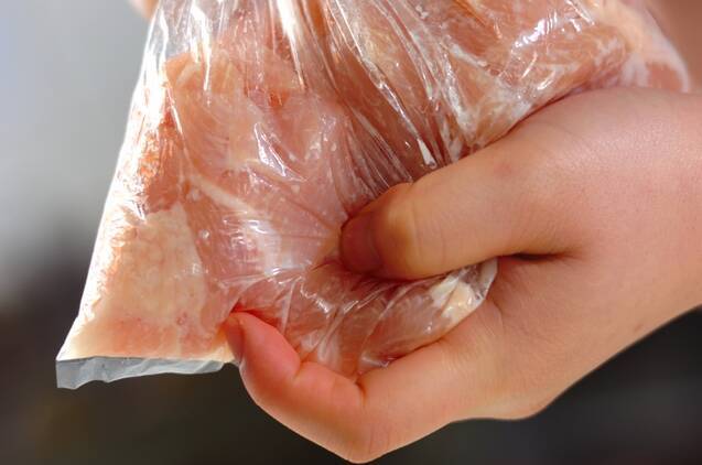 塩麹鶏の米粉クリームパスタの作り方の手順1