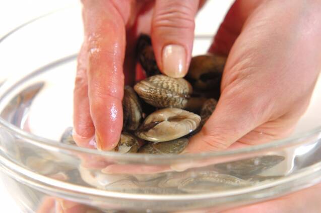 アサリとモヤシのエスニックスープの作り方の手順1