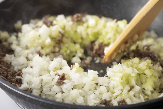 チーズたっぷりミートソースラザニアの作り方の手順4