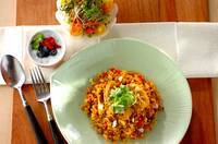 キヌアとチキンのターメリックピラフの献立