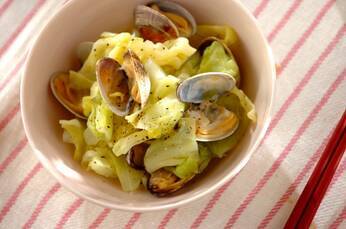 アサリと春キャベツの酒蒸し