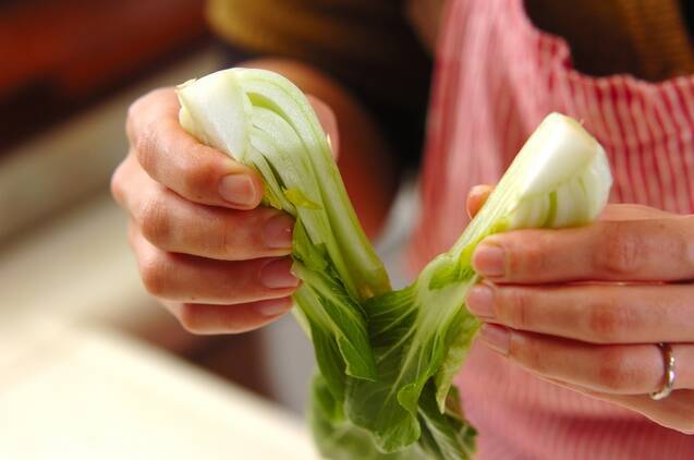 チンゲンサイのガーリック炒めの作り方の手順1