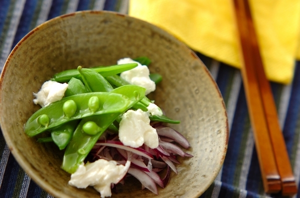 7. 豆と水切りヨーグルトのサラダ