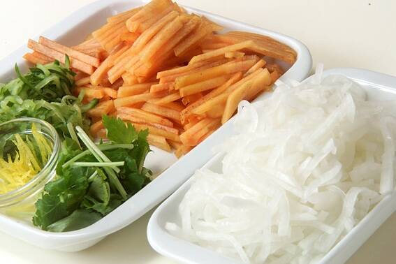 柿と大根のナマスの作り方の手順2