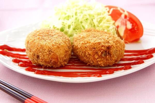 なつかしい味！じゃがいもホクホク基本のコロッケ