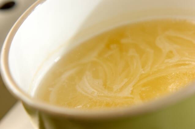 ホウレン草と玉ネギのみそ汁の作り方の手順4