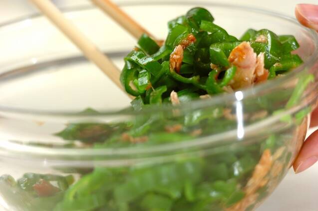 オイスターソースを活用 ピーマンとツナだけ by岡本 由香梨さんの作り方の手順2