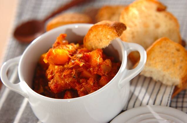 サバとカボチャのトマト煮