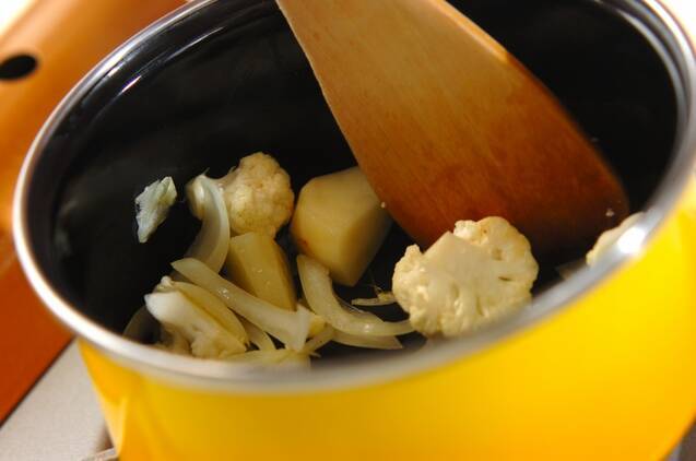 カリフラワーのミルクスープの作り方の手順3