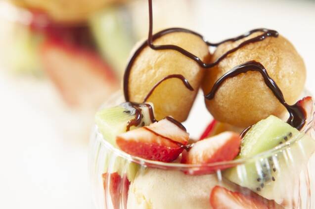 簡単シュークリームパフェの作り方の手順3