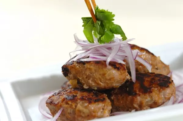 ひとくちエスニック風ハンバーグの作り方5