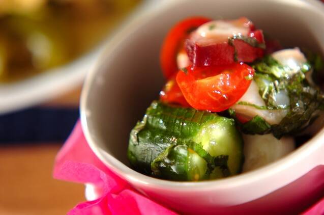 キュウリとタコの酢の物