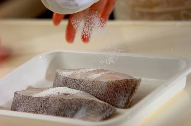 カレイの黒酢あんかけの作り方の手順1