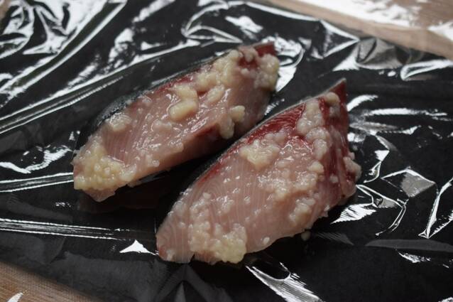 寒ぶりの塩麹漬けの作り方の手順1