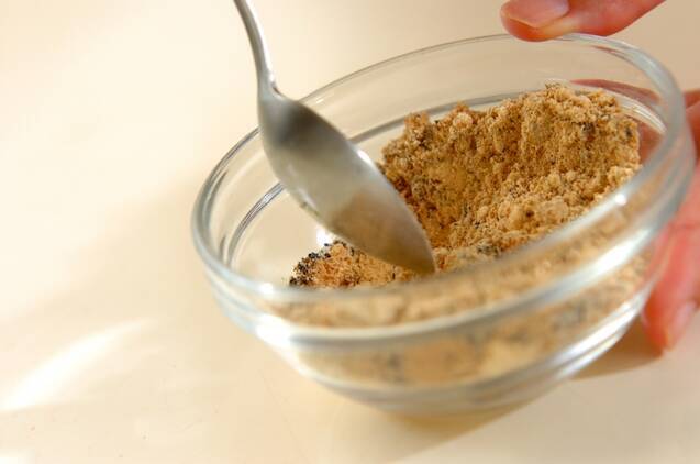 黒糖のぷるぷるわらびもちの作り方の手順2