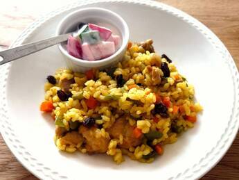 チキンカレーピラフとライタ