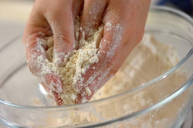 ベーコンチーズのスコーンの作り方の手順4