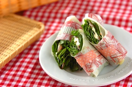 生ハムとクリームチーズのラップサンド