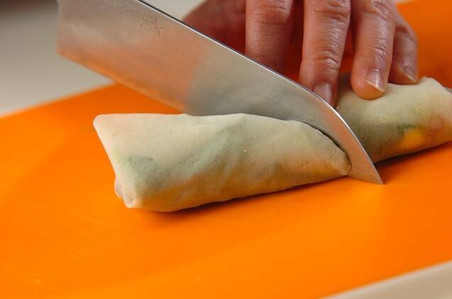 生ハムとクリームチーズのラップサンドの作り方の手順3