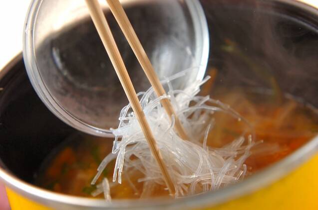 タイ風ピリ辛春雨スープの作り方の手順4