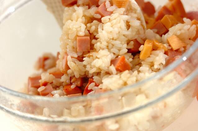 タケノコと焼豚の混ぜご飯の作り方の手順2