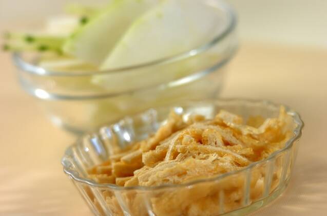 とろとろ冬瓜と油揚げのみそ汁の作り方の手順1