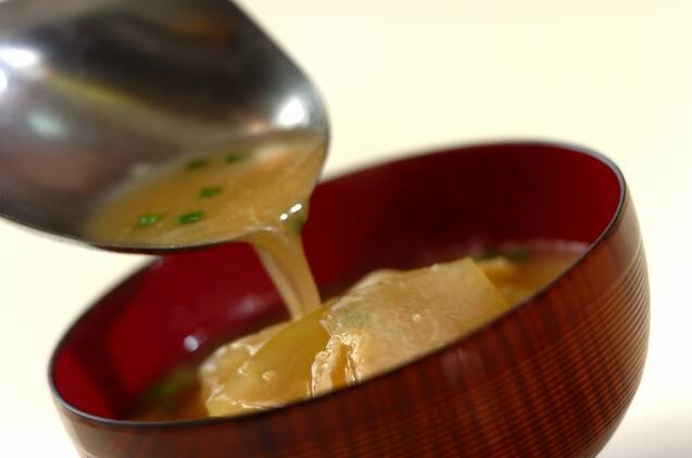 とろとろ冬瓜と油揚げのみそ汁の作り方の手順4
