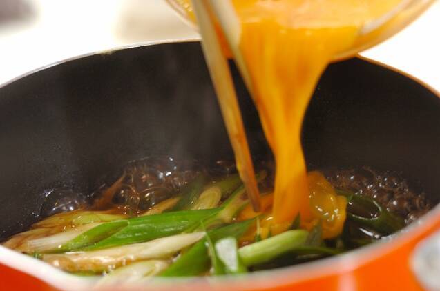 缶詰でおばんざい！サンマ蒲焼きの柳川風の作り方の手順3